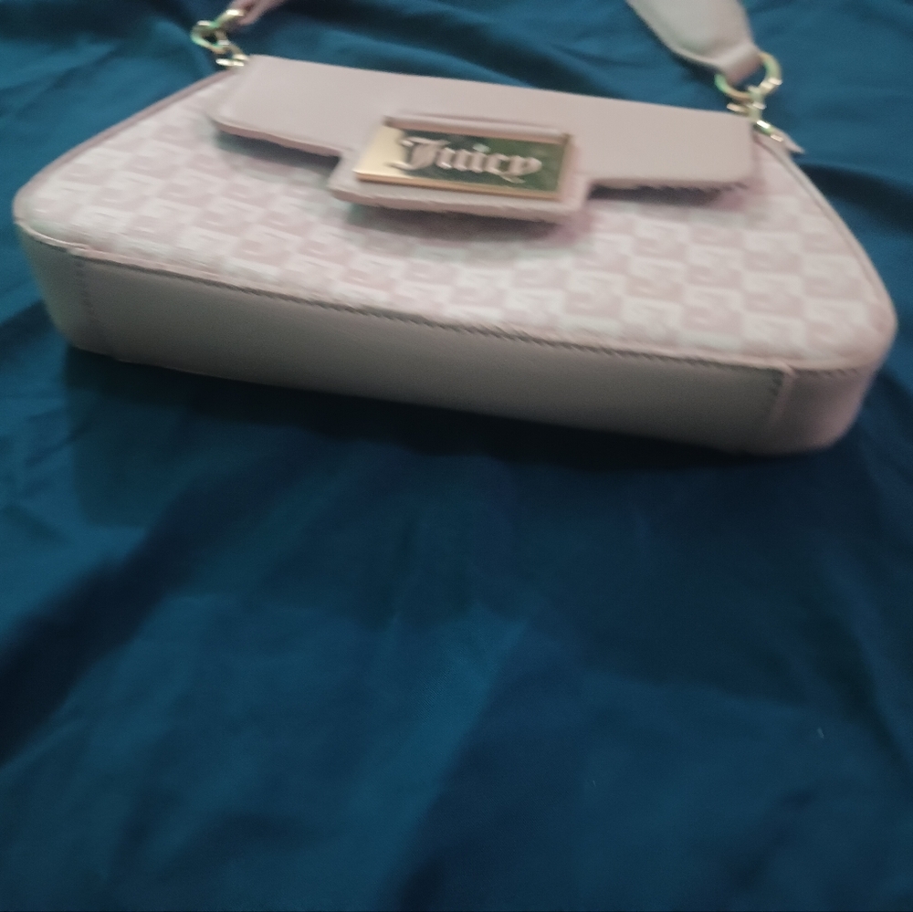 Juicy Couture Light Pink Logo Shoulder Bag - Picture 7 of 16